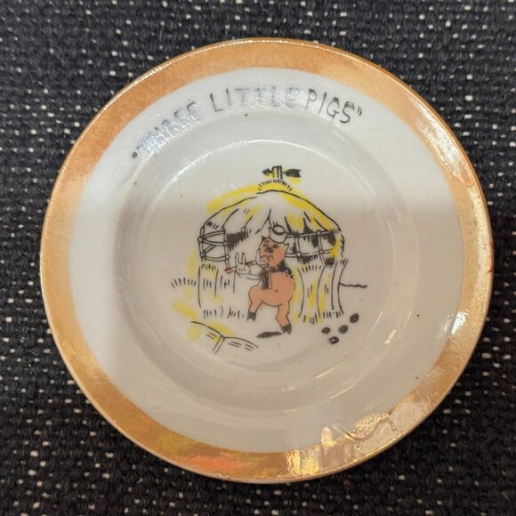 Three Little Pigs Decorative Lusterware Plate, Straw House, Japan Circa 1960s - Picture 9 of 11